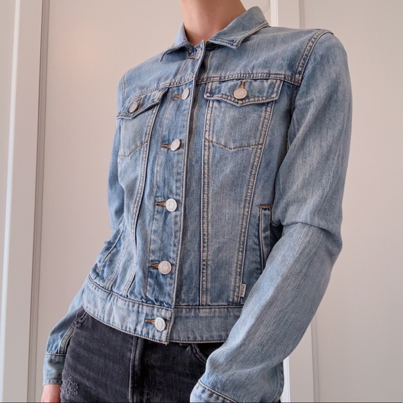 100% cotton Talula Babaton light wash jean jacket 🧢 - Picture 9 of 16